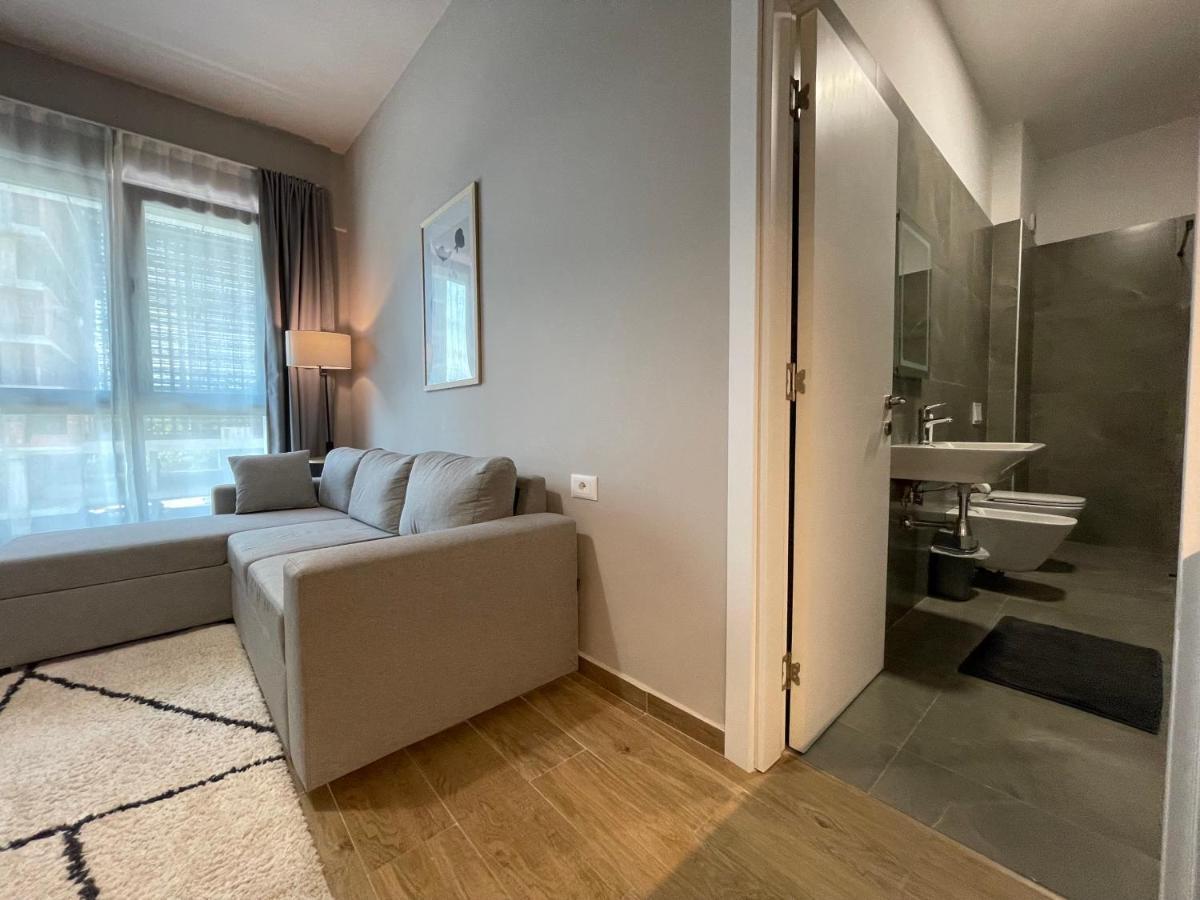 Apartment Square 21 *